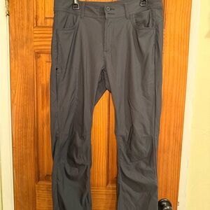 Prana women’s Charcoal Cargo Pants